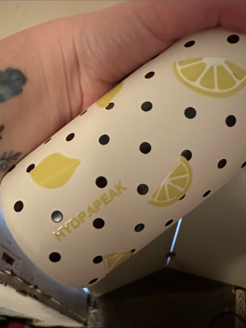 Hydrapeak Tumbler - lemon and black polka dot - Picture 4 of 5